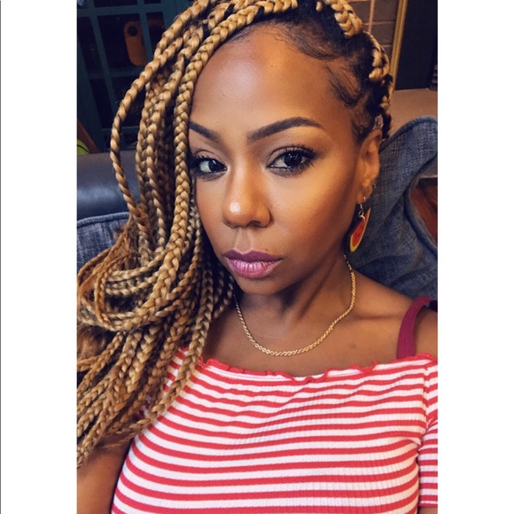 Meet your Posher, Toni - Picture 1 of 1